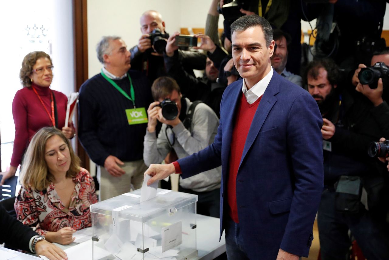 Wybory w Hiszpanii. PSOE faworytem, Vox "czarnym koniem"