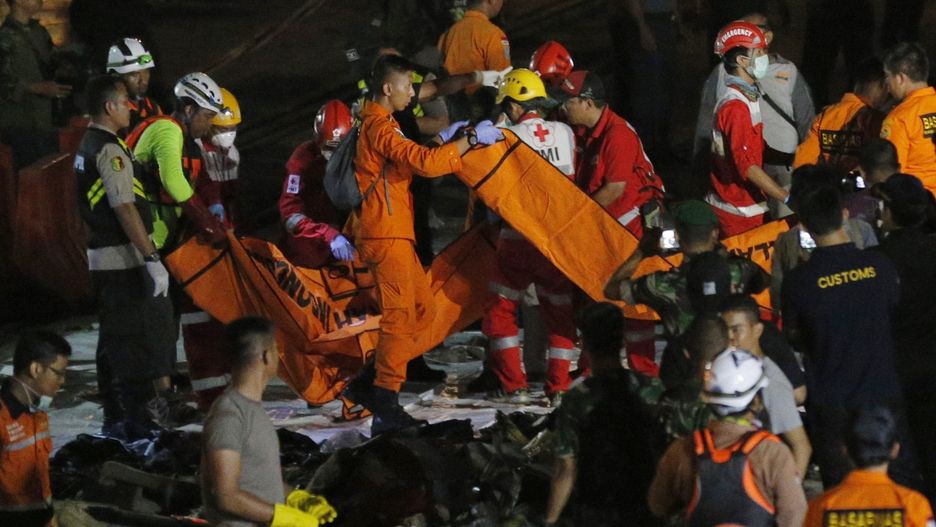 Indonezja. Akcja ratunkowa jest bardzo skomplikowana.