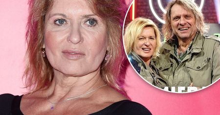 Ewa Kasprzyk wreszcie pokazała partnera i opowiedziała o ślubie. Będą trzy wesela i suknia jakiej polski showbiz jeszcze nie widział