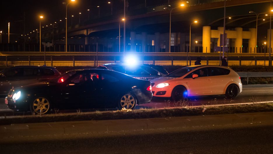 Warszawa. Nielegalne wyścigi samochodów