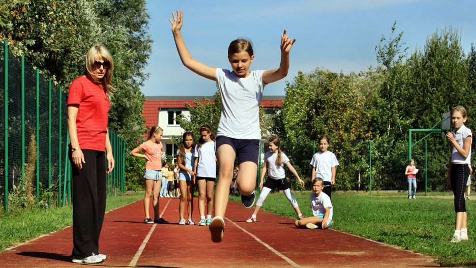 Co trzeci ankietowany na aktywności sportowe dziecka przeznacza nie więcej niż 100 zł miesięcznie.