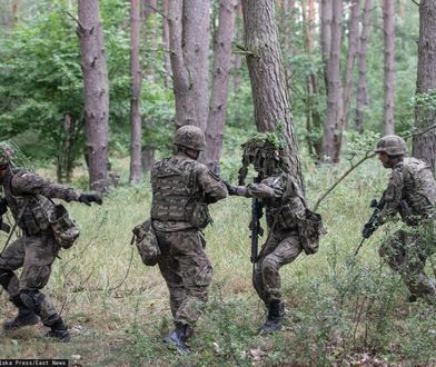 Zimowisko z atrapą broni w ręku. Zorganizował je ksiądz katecheta