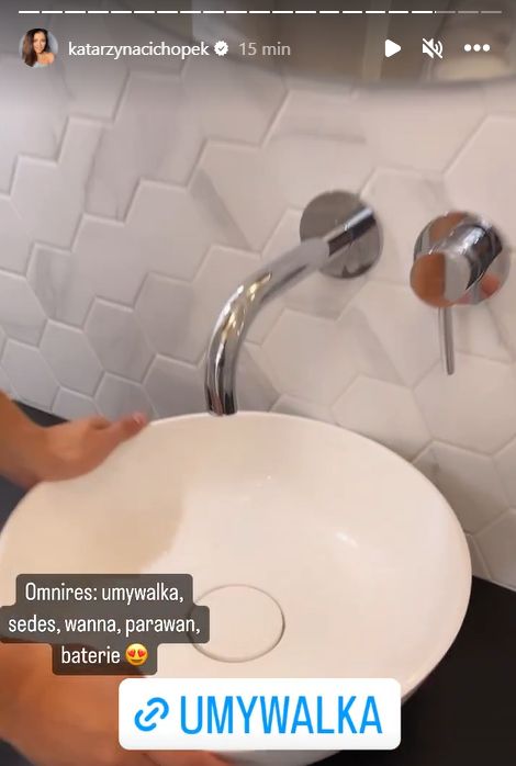 Kasia Cichopek relacjonuje "prace wysokościowe" i pokazuje łazienkę