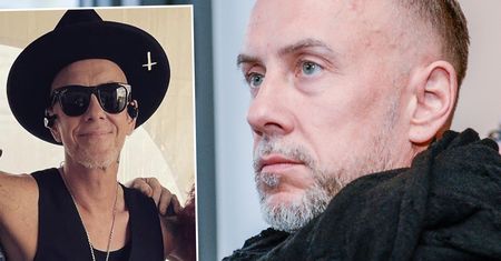 Nergal zapozował z rodzicami i przekazał fatalne wieści o swoim tacie. Słuchacze z całego świata zasypali rodzinę głosami wsparcia