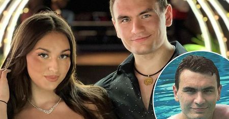 Conan Kaźmierski zrzucił ubrania i wyeksponował imponujące mięśnie. Teraz już wiemy, dlaczego Ewa tak za nim szaleje!