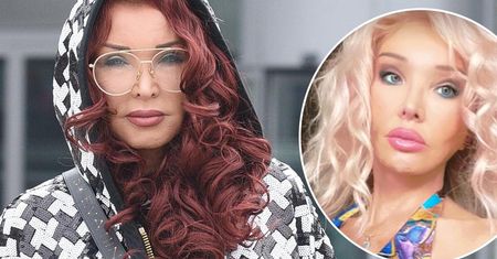 To Pamela Anderson? Nie! To Ewa Minge. Lata mijają, a ona coraz piękniejsza. Na potęgę kusiła ciałem