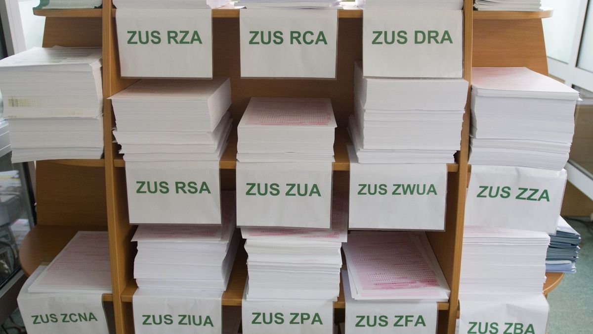 Wyższa pensja minimalna to wyższe składki na ZUS 