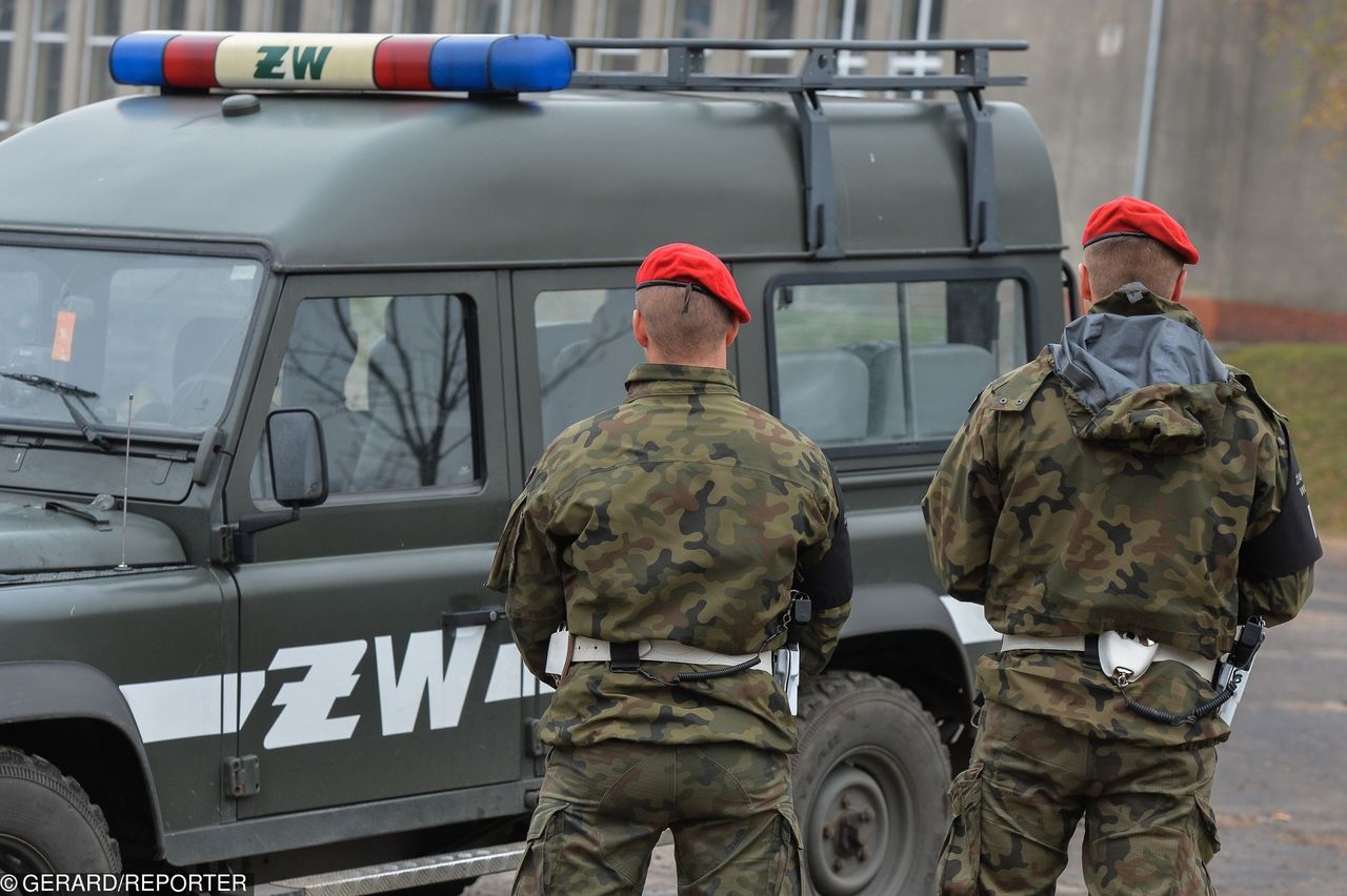 "Zabiłem żonę, bo tak trzeba było". Nowe fakty po ataku żołnierza w Lisowie koło Radomia