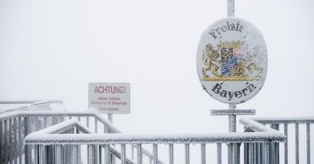 Śnieg zaatakował Europę, w Austrii napadało aż 40 cm. Za kilka dni ma być upał
