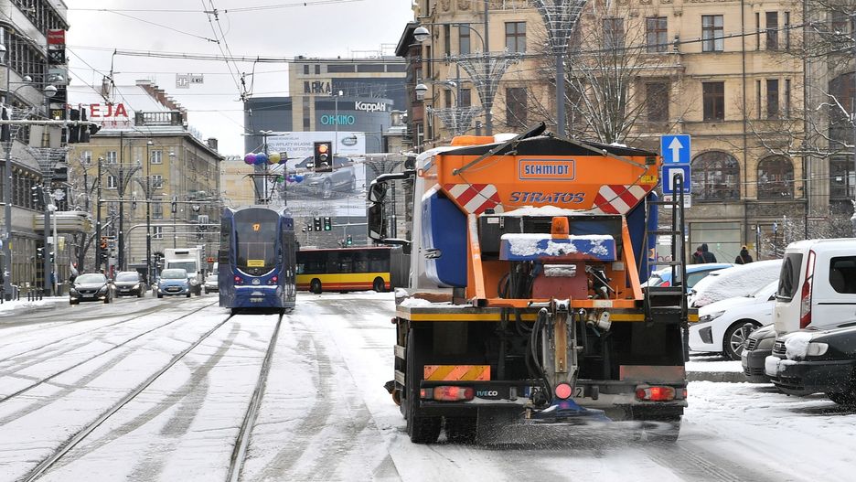 Nareszcie zawitała w Polsce zima. Na zdjęciu: ulice Wrocławia