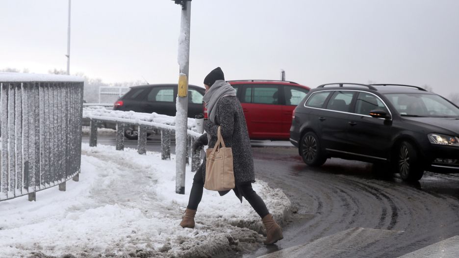 IMGW przewiduje przedłużenie ostrzeżeń dla Polski środkowej i wschodniej do środy wieczorem
