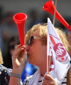 Nauczyciele rozważają strajk. O pensji kierowcy autobusu mogą tylko marzyć