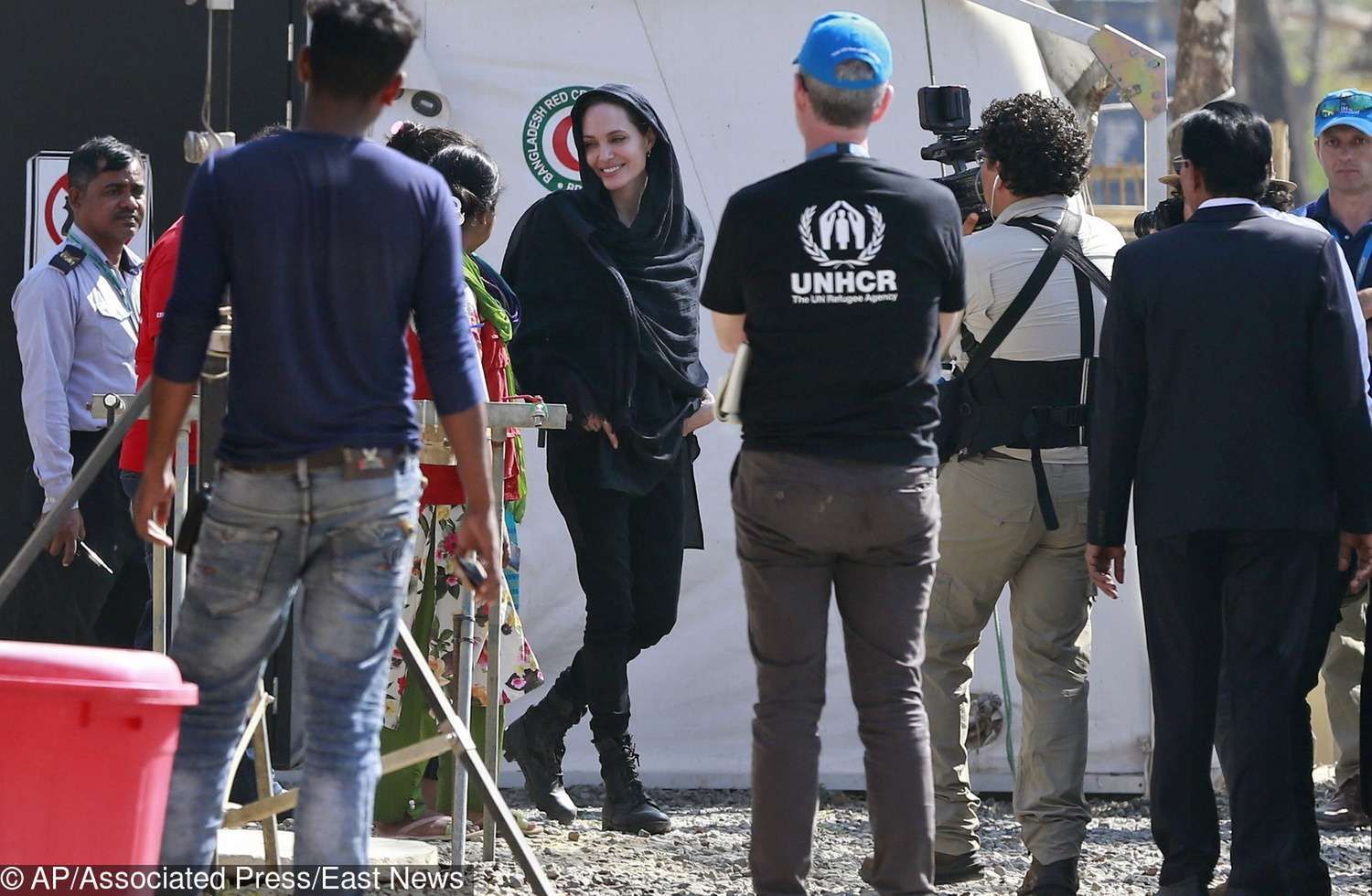 Angelina Jolie z odwiedzinami w obozie uchodźców