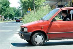 Wypadek przez trawę?