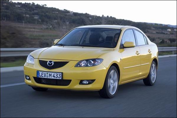 Mazda3: premiera wersji sedan