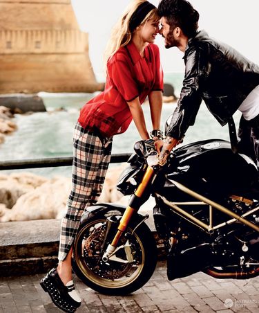 Zayn Malik i Gigi Hadid, sesja dla magazynu "Vogue", maj 2016 (fot. Mario Testino / Vogue)