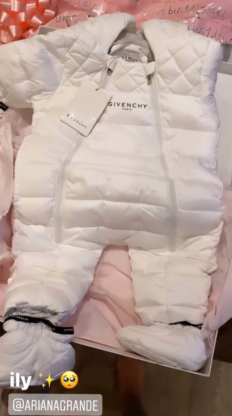 Katy Perry pochwaliła się prezentem od Ariany Grande