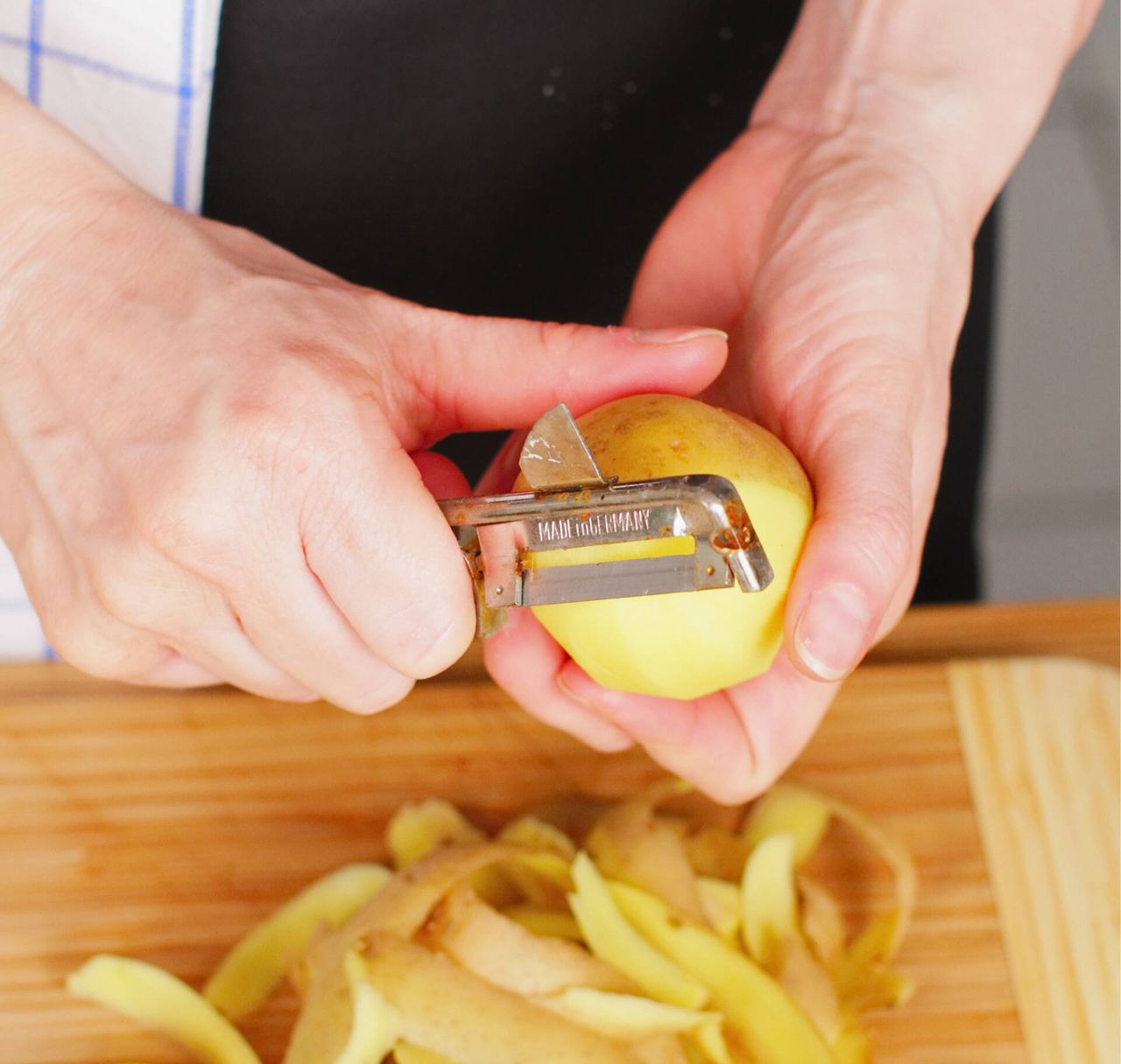 Jak szybko obrać ziemniaki - Pyszności; foto: Canva