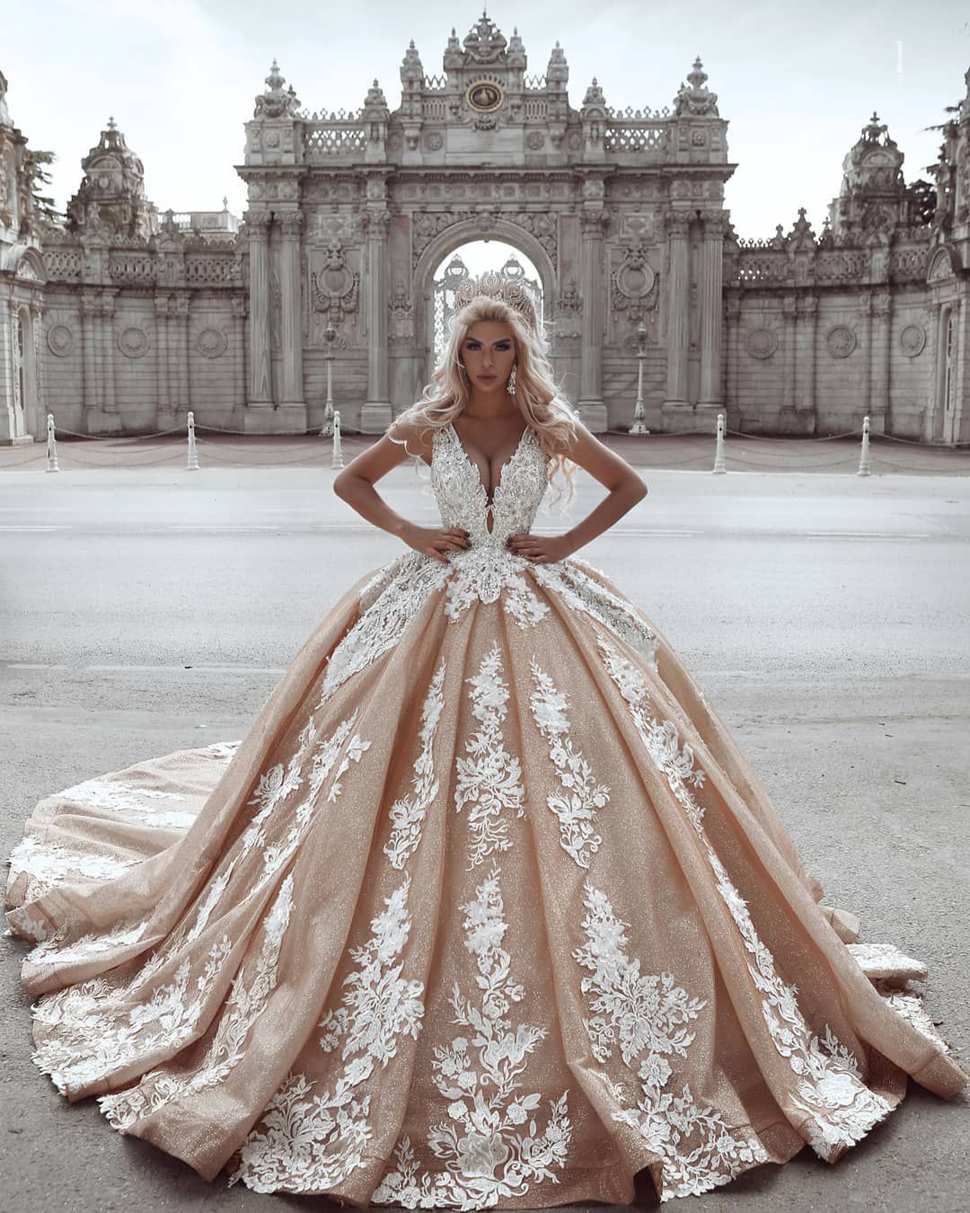 wedding_dresses_merita/instagram