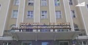 34-latek z raną postrzałową brzucha zgłosił się do warszawskiego szpitala. Przeszedł operację