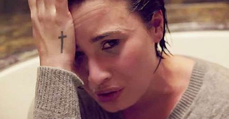 Załamana rodzina Demi Lovato wydała oficjalne oświadczenie w sprawie stanu artystki! Próbowała popełnić samobójstwo?