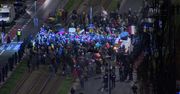 Kobiety z parasolkami protestowały przed domem Jarosława Kaczyńskiego