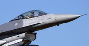Egipt. Kamera drona uchwyciła atak F-16 na kryjówkę terrorystów