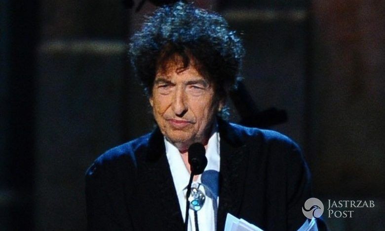 Naprawdę?! Bob Dylan odebrał nagrodę Nobla w kontrowersyjnej stylizacji