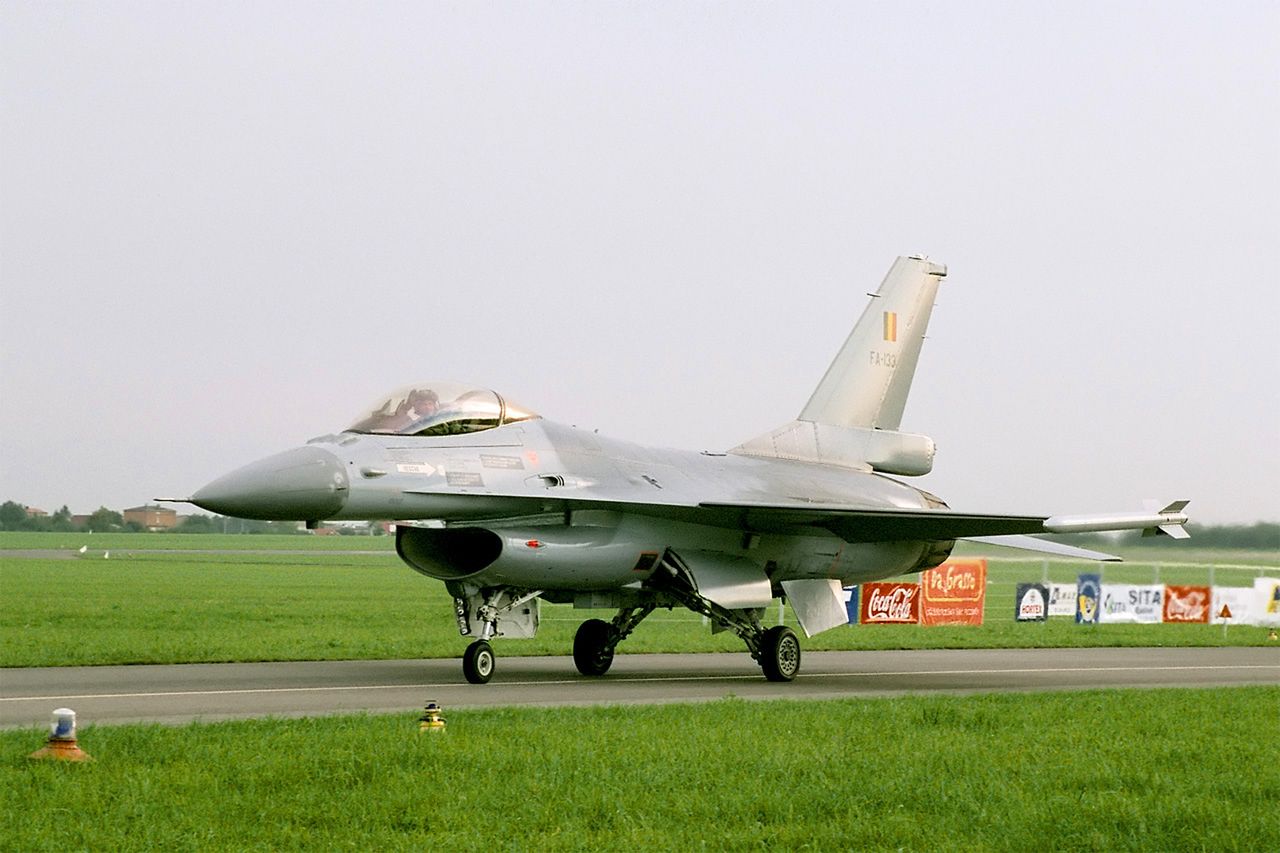 Belgijskie F-16 na Radom AirShow 2005