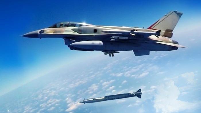 Izraelczycy przetestowali już pocisk wykorzystując F-16