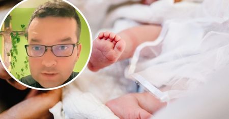 Zastanawiasz się czy zabrać nieochrzczone dziecko na mszę? Ksiądz zabrał głos