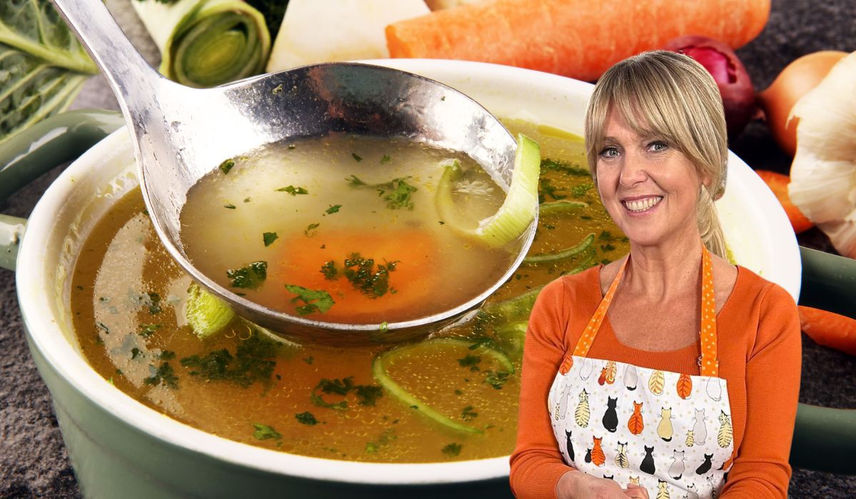 Ewa Wachowicz pokazała swój pomysł na dodatek do rosołu. Jest nim grysik