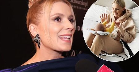 Halina Mlynkova prosto z mostu o bolączkach macierzyństwa po 40.: "Nie jest łatwo. Naprawdę jestem zmęczona". Niczego nie lukrowała