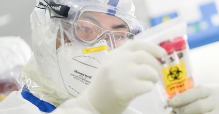 Koronawirus paraliżuje gospodarki. Uderza w Europę