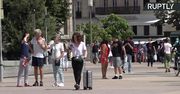 Bez maseczek we Francji. Rząd luzuje obostrzenia i zapowiada zniesienie godziny policyjnej.