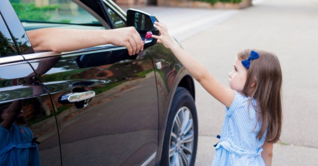 10 Useful Hints to Minimize the Risk of Your Child Being Kidnapped