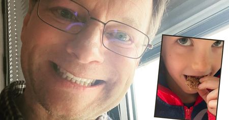 Maciej Stuhr pokazał zdjęcie, na którym syn je przekąskę. Jeden szczegół poruszył internautów