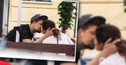 Michał Figurski w objęciach pięknej brunetki. To znana dziennikarka!