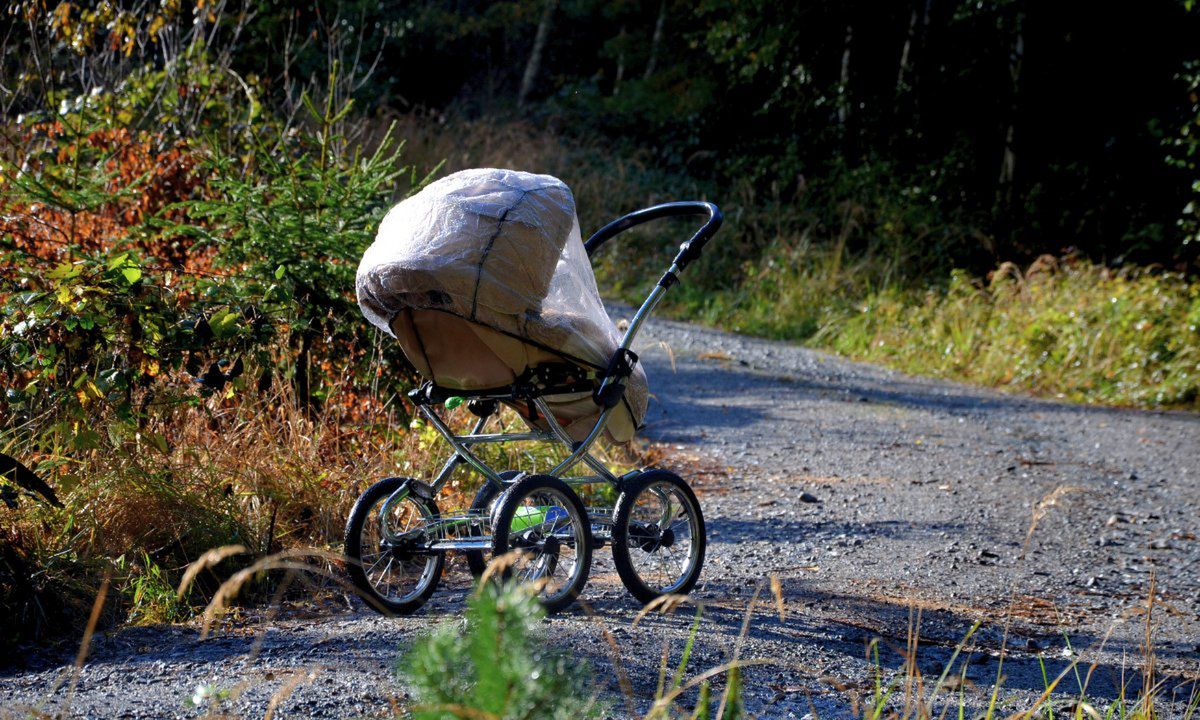 porzucony wózek, fot. Getty Images