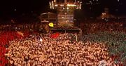 Ogromna flaga, hymn i... czyli Przystanek Woodstock w hołdzie ofiarom zamachów w Nicei [WIDEO]