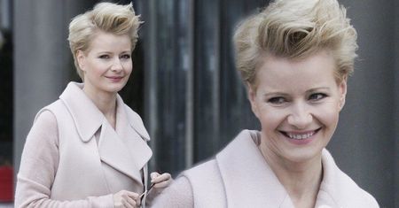 Małgorzata Kożuchowska w kremowym płaszczu w Dzień Dobry TVN. Torebkę dobrała pod kolor spodni