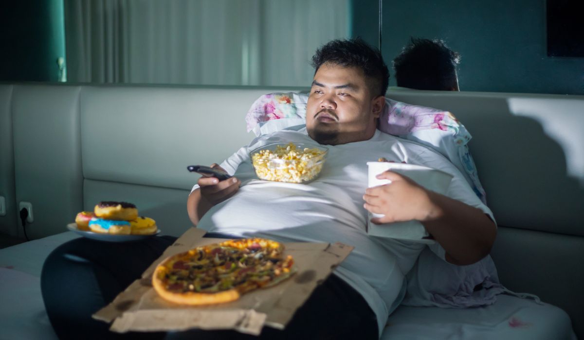 Jedzenie przed snem może się źle skończyć - Pyszności; foto: Canva