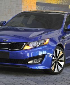 Ile zwojuje Kia Optima?