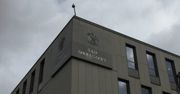 Zabił kolegę siekierą, a potem mieszkał z jego zwłokami. Ruszył proces w sprawie morderstwa w Poznaniu.