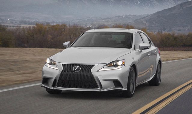 Lexus IS: agresywna klasa premium