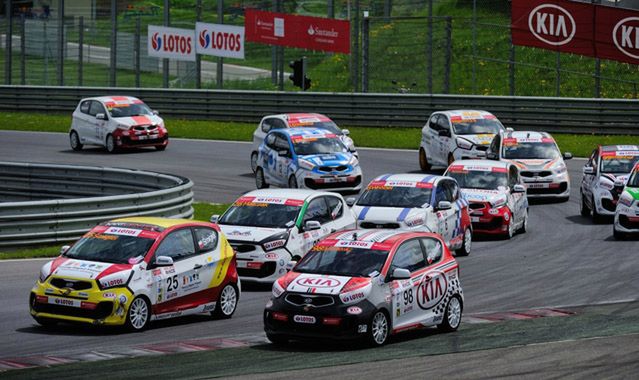 Kia Lotos Race na półmetku