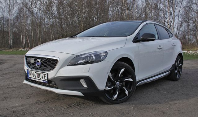 Volvo V40 Cross Country T5 AWD: liczy się styl i moc