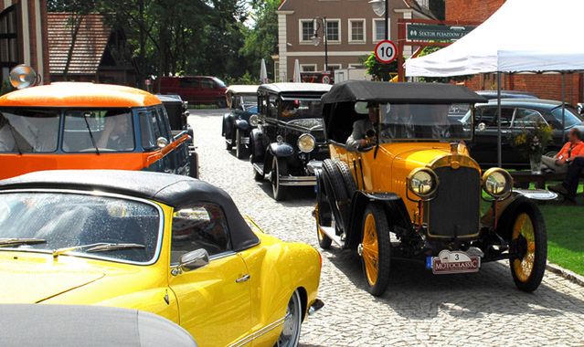 Zabytkowe Volkswageny na Motoclassic Wrocław