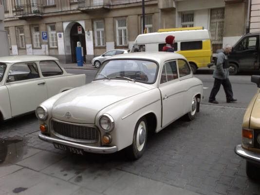 Syrena 104 skradziona z Muzeum Motoryzacji i Techniki w Otrębusach