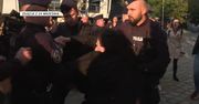 Protestował podczas spotkania z Jarosławem Kaczyńskim we Wrocławiu. Został zatrzymany przez policję